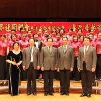 2009春之聲教師合唱團與中國歌劇院四兄弟演出合照- 複製